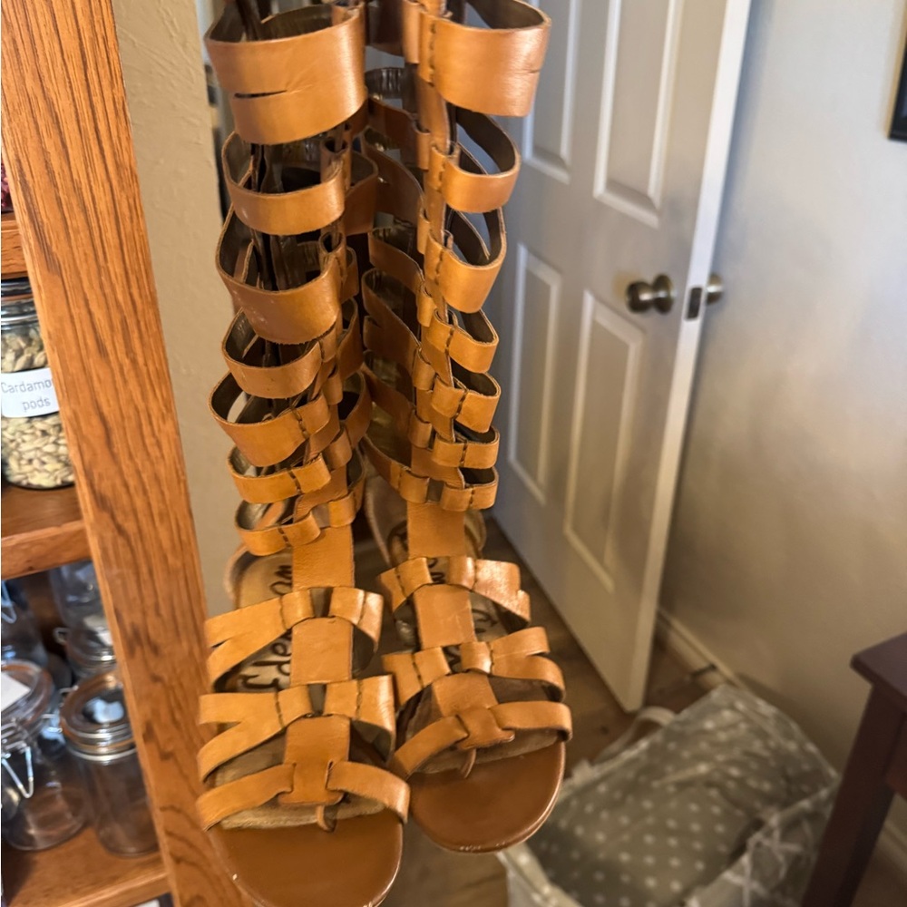 Women's Gladiator Sandals in Tan - Sam Edelman size 7.5